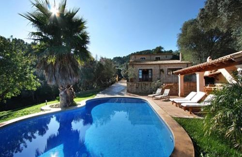 Petra House | Amazing mansion in Petra with swimming pool