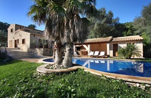 Petra House | Amazing mansion in Petra with swimming pool