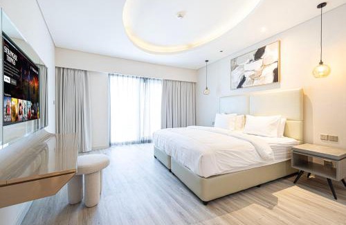 Business Bay Apartment | Amazing Oasis 1500 sqft View Hotel Amenities