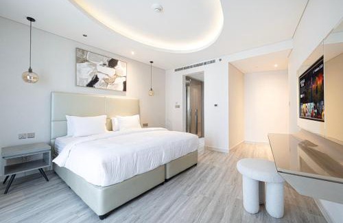 Business Bay Apartment | Amazing Oasis 1500 sqft View Hotel Amenities