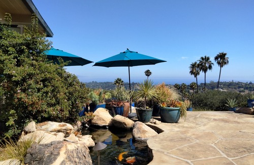 Cielito House | Amazing Ocean/Coastline/Mountain views. Pvt. 1-Bdrm Guest Home w/Patio, Hot Tub