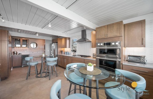 Harvey Cedars House | AMAZING OCEANFRONT 3 BD-3 BATH SLEEPS 8 -HARVEY CEDARS-LBI-NJ