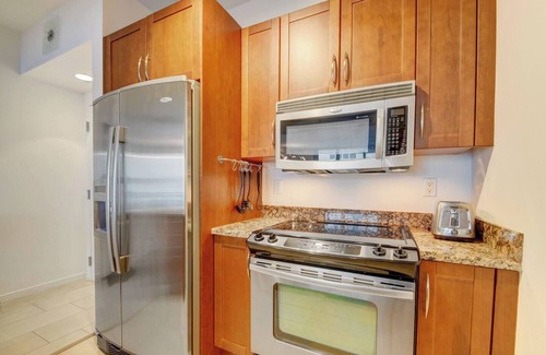 Boynton Beach Condo | Amazing one-bedroom in Casa Costa Luxury condo! BEACH PASS INCLUDED!