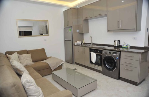 Al Abdali Apartment | Amazing one Bedroom Apartment in Amman, Elwebdah 2