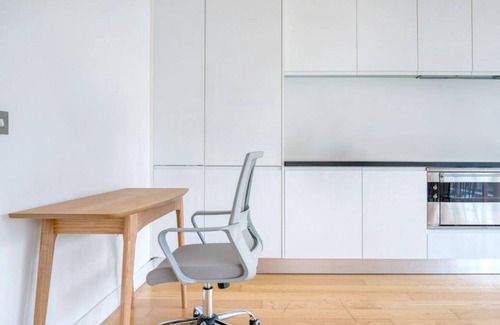 Spitalfields Apartment | Amazing Place by Liverpool St Station