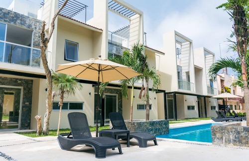 Puerto Aventuras Apartment | Amazing Puerto Aventuras Modern Studio #201
