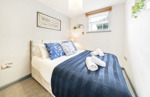 Bristol Old City Apartment | *AMAZING ROOF Apartment*