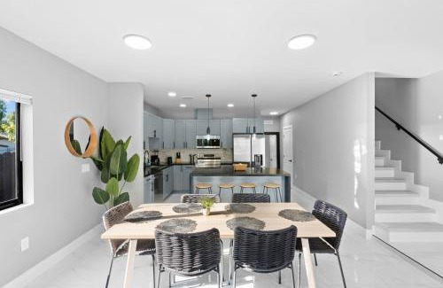 Allapattah Apartment | Amazing Townhouse w Free Parking