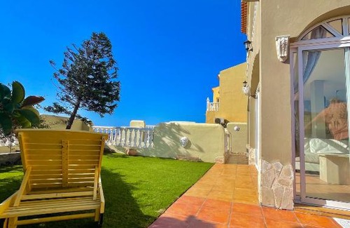Arenas del Mar Villa | amazing view el Medano villa in with jacuzzi
