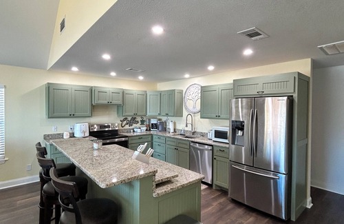 Perryville House | Amazing View of Harris Brake Lake in Perryville