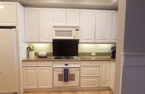Parasol Condo | Amazing views - 18th Floor Penthouse - 2 BR/2 BA - Spectacular balcony & condo