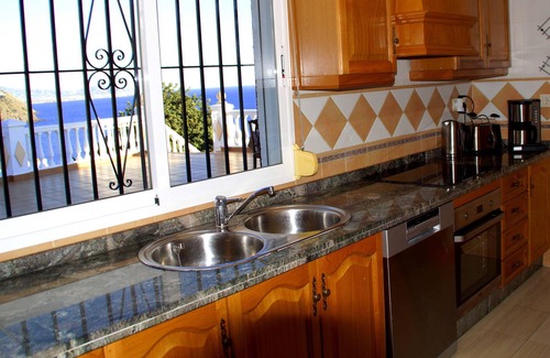 Velilla-Taramay Villa | Amazing villa with panoramic sea views close to the sea