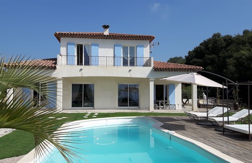 Saint Pierre de Feric Villa | Amazing villa with sea view, pool and character