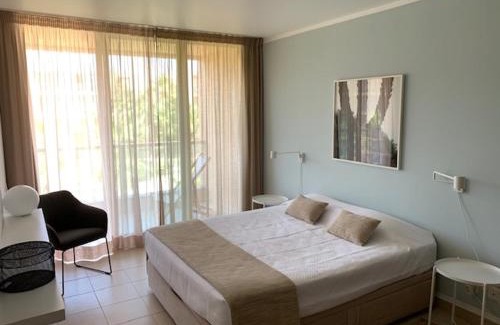 Salgados Apartment | Ambassador Salgados Beach Suites