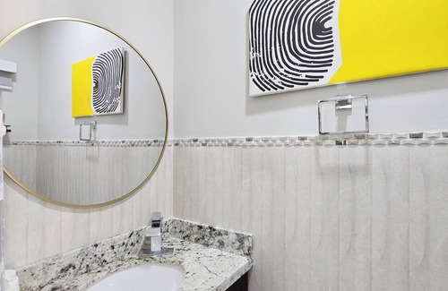 Barbican Apartment | Amber Glades