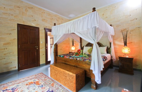 Amed Hotel | Amed Harmony Cafe and Bungalows