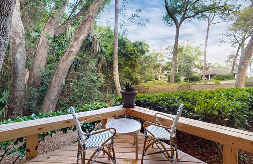 Fernandina Beach Apartment | Ameila Island Plantation condo with beach access, private patio and pool.