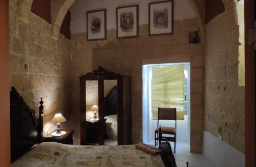 Cospicua Apartment | Amelia's House of Character