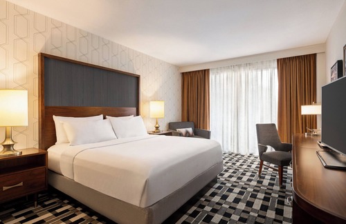 Fairlie-Poplar Historic District Hotel | American Hotel Atlanta Downtown, Tapestry Collection Hilton