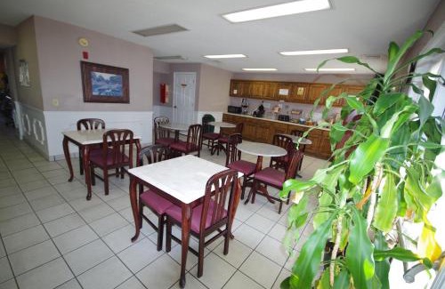 Lenoir Hotel | American Motel - Lenoir