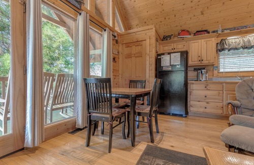 Black Bear Falls Cabin | Americana
