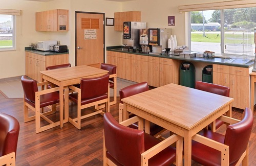 Spring Valley Hotel | Americas Best Value Inn & Suites Spring Valley