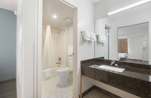 Stockbridge Hotel | Americas Best Value Inn Stockbridge