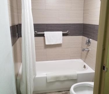 Tulsa Hotel | Americas Best Value Inn & Suites Extended Stay - Tulsa