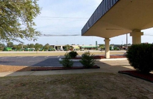 Wilson Apartment | Americas Best Value Inn Wilson UNIT 25 2 BED FIRST FLOOR