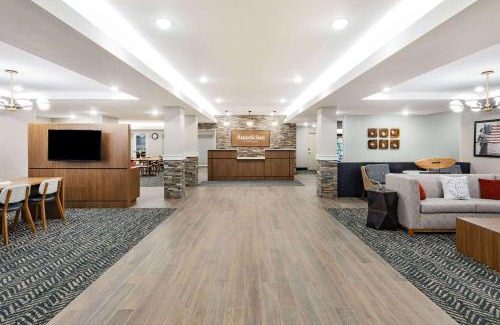International Falls Hotel | AmericInn by Wyndham International Falls