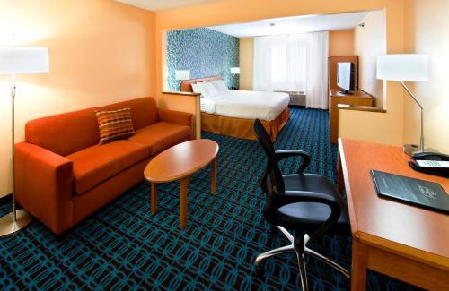 Duluth Hotel | AmericInn by Wyndham Duluth