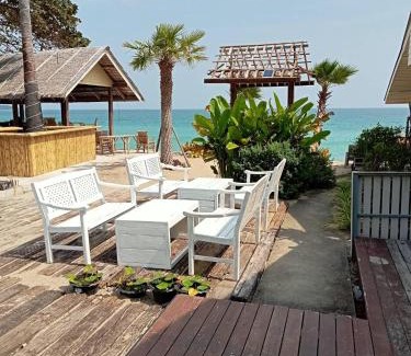 Maret Resort | Amity Beach Resort