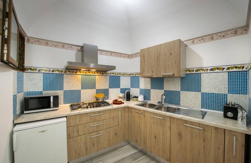 Liparlati House | Amore Rentals - Casa Barbera B