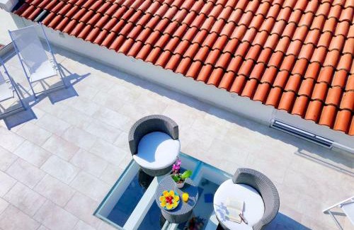 Liparlati House | Amore Rentals - Casa Cristallo