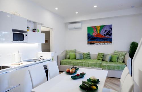 Sant'Agata sui Due Golfi Villa | AMORE RENTALS - Resort Ravenna - Villa Cavaliere