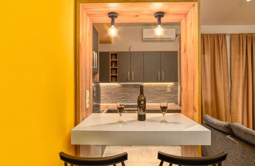 Malevizi Apartment | Amoudara Suites