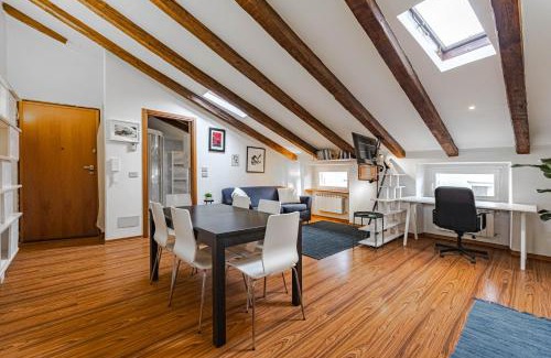 Barriera Vecchia-San Giacomo Apartment | Ampio loft confortevole nel cuore di Trieste