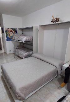 Latte Apartment | Ampio monolocale con terrazzo - a 2 passi dal mare