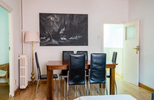 Arapiles Apartment | Amplio apartamento en Chamberí by beBalmy