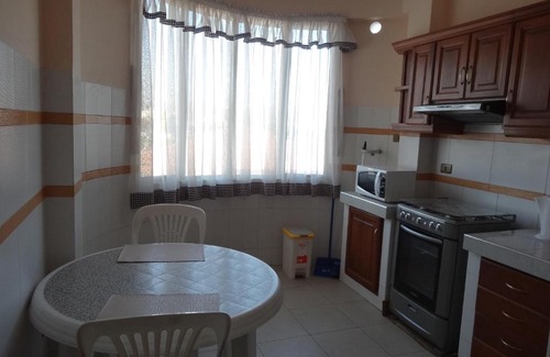 Cochabamba Apartment | AMPLIO COMODO