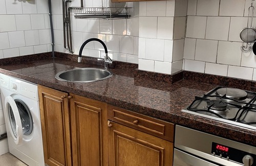 Santona Condo | Amplio Piso con Terraza en Santoña