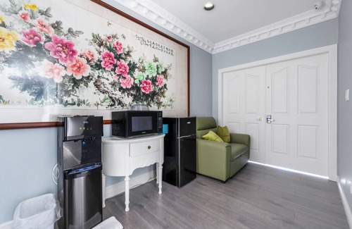 Richmond House | Amy B&B House Central location ! Newly renovated beautiful home, Family Friendly