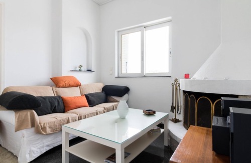 Nea Smirni Apartment | An Adorable Apartment in Athens