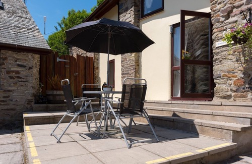 West Down Cottage | An apartment that sleeps 4 guests in 2 bedrooms