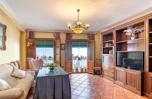 Barrio de la Villa Apartment | An extremely spacious and welcoming apartment in one of the magnificent white houses of this city.