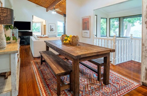 Currumbin Valley House | An idyllic retreat for lovers of fresh country air and spectacular views!