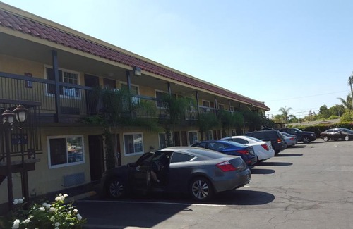Anaheim Resort Hotel | Anaheim Astoria Inn & Suites