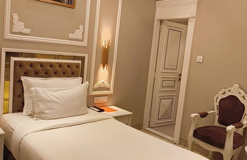 Ghansoli Hotel | Anant Palace Hotel