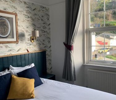Beer Hotel | Anchor Inn by Greene King Inns
