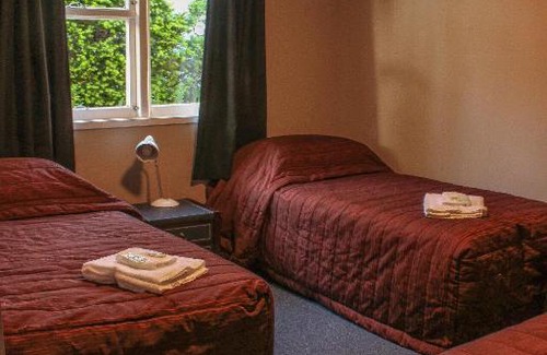 Naseby Hotel | Ancient Briton Budget Accommodation